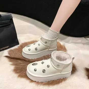 Simple and versatile velvet comfortable snow boots for women 2025 new white warm thick soles to increase the height of small cotton shoes 35 белый