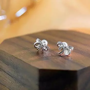 Simple Bow-knot Screw Earrings for Women Sweet Anti-allergic Anti-falling, and Pierced Ears