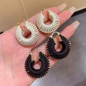 Simple Braided Hoop Earring Punk Fashion Jewelry Crafts Exaggerated Ear Buckle Women красный