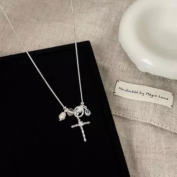 Simple High-End Zircon Cross Fringed Pendant Necklace Women S Light Luxury Niche Temperament Versatile Neck Chain Collarbone Chain