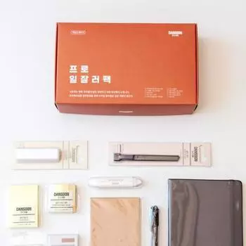 Simple Life Pro Work Well Pack — популярная фраза в Корее. Work well pack