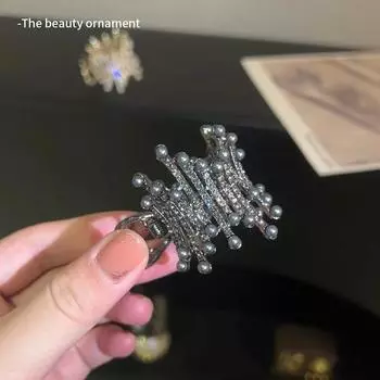 Simulated Pearl High Ponytail Holder Clips Clamps Girl Korean Crystal Claw Clip Fixed Hairpin Hair accessories Headwear