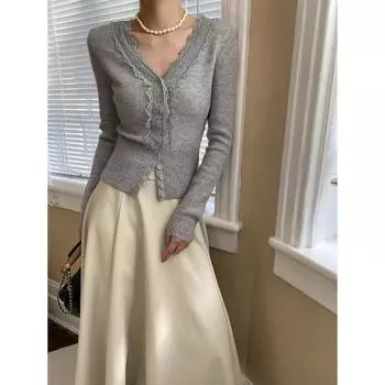 Синан Блогер, кружевной кардиган с V-образным вырезом, облегающий трикотажный кардиган - нежный темперамент, модель SN6912 One Size светло-серый