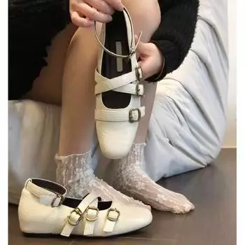 Single shoes women s new spring women s shoes retro small leather shoes shallow mouth Mary Jane shoes inner height increase heels fashion 35