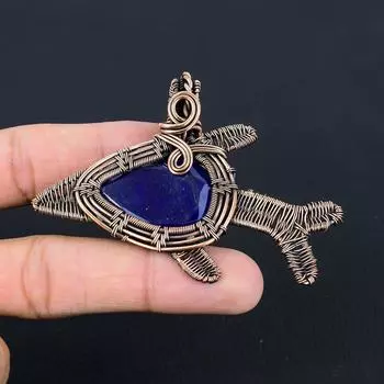 Синий сапфир, драгоценный камень, кулон ручной работы из чистой медной проволоки, обернутый рыбой, ювелирные изделия 2.44 Inches синий