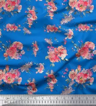 Синяя полиэфирная креповая ткань Soimoi, ткань с цветочным принтом «Ранункулюс и розы», 42 дюйма по метрам 42 Inch Wide - Poly Crepe синий