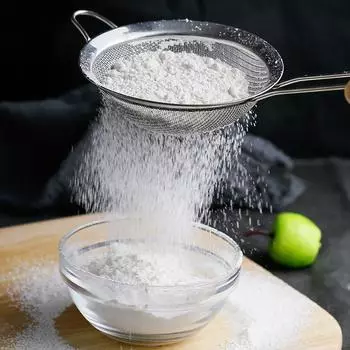 Сито для муки в форме ложки из нержавеющей стали, многоцелевой, тонкий, дырявый дуршлаг, длинная ручка, с отверстием для подвешивания, кухонные гаджеты