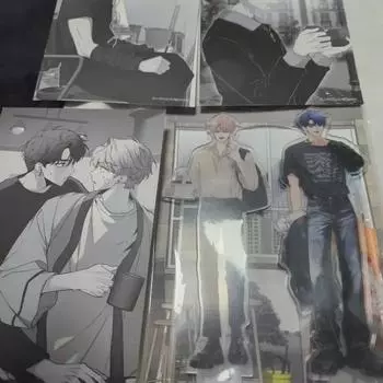 Sketch Acrylic Stand With Sealed Postcard