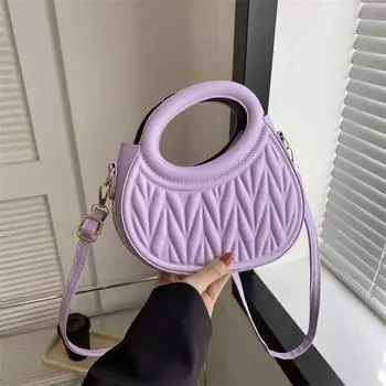 Складная сумка женская 2024 новая текстура модная сумка-полумесяц модная с нишевой портативной сумкой-мессенджером через плечо чёрный