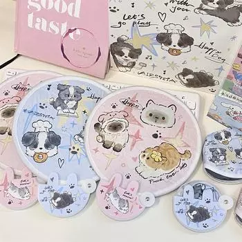 Складной круглый веер для хранения с мультяшным щенком и котом с сумкой Kawaii, поворотный складной ручной веер для девочек, отражатель для селфи, задняя сторона