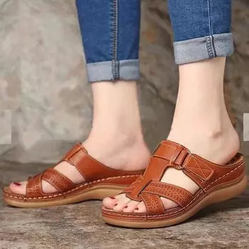 Склон с женской обувью Лето Новые толстые подошвы Европа и США Ретро сандалии Тапочки 35 чёрный