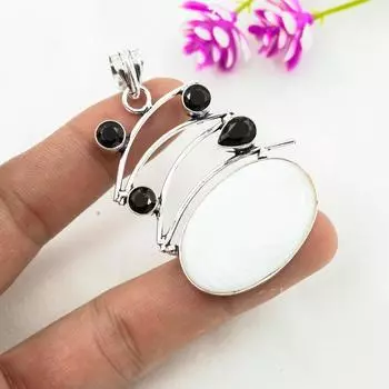 Сколецит, кулон из черной шпинели, кулон из цельного серебра 925 пробы, ювелирные изделия ручной работы с драгоценными камнями, подарки для жены, абсолютно новый кулон 2.48 Inches белый