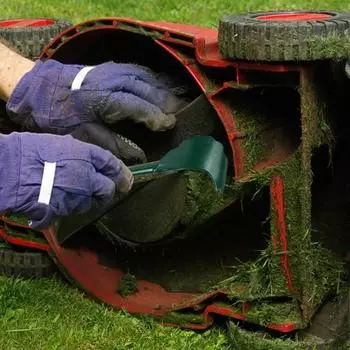 Скребок для деки Yousheng с длинной ручкой для удаления мусора, многофункциональный инструмент для очистки деки газонокосилки для технического обслуживания, чистки газонокосилки зелёный