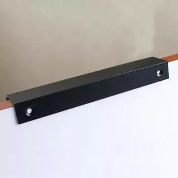 Скрытая ручка ящика Изогнутый дизайн Высокопрочный эргономичный алюминиевый сплав Черный Скрытый палец 80mm