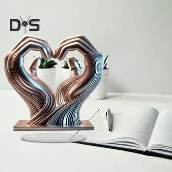 Скульптура «Сердце и руки» Деревянные скульптуры «Сердце и руки» Жест любви Статуэтка из смолы Декоративное украшение на день Святого Валентина A