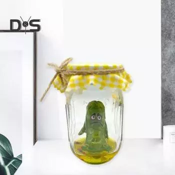 Скульптура сварливого маринованного огурца в прозрачной банке. Грустная тревожная фигурка из маринованных огурцов. Статуя. Украшение для домашнего офиса и рабочего стола. Рождественский подарок.
