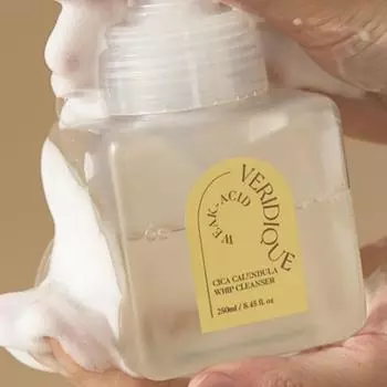 Слабокислотное очищающее средство Veridique Cica Calendula (250мл) для платформы Joom