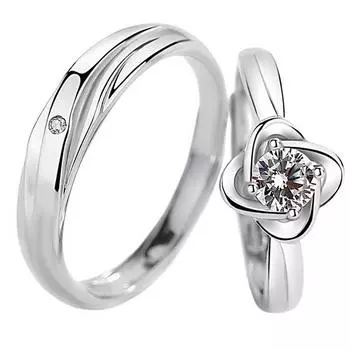 Сладкое кольцо для пары из четырехлистной травы