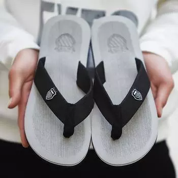 Slippers 2025 summer new fashion trend flip-flops light outer wear one pedal casual beach shoes 40
