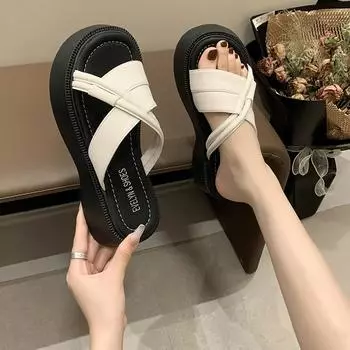Slippers Casual Women s Shoes 2024 Rubber Flip Flops Luxury Summer Soft Increased New Style Women s Shoes Designer Sandals 35 бежевый