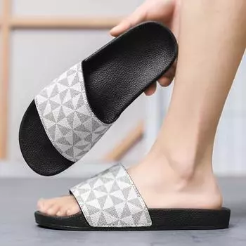 Slippers men s new open-toed home men s high-end feeling of stepping on shit, cool slippers large size one-word slippers 39