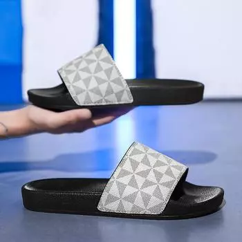 Slippers men s new open-toed home men s high-end feeling of stepping on shit, cool slippers large size one-word slippers 39