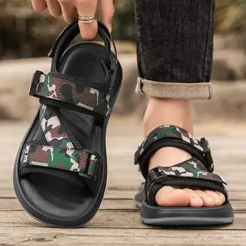 Slippers men s trendy shoes 2025 new one-word drag outside wear driving dual-purpose beach fashion versatile camouflage cool slippers 39