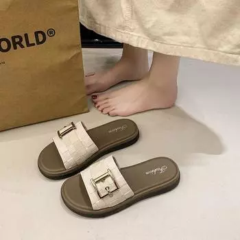 Slippers women s summer new 2025 flat-bottomed slippers Korean style metal belt buckle outer wear one-word cool slippers 36 белый