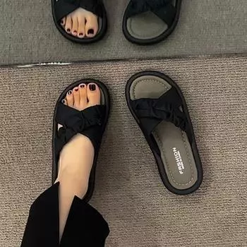 Slippers women s summer outer wear 2025 new fashion casual French soft bottom non-slip cross pregnant women cool slippers flat bottom tide 35