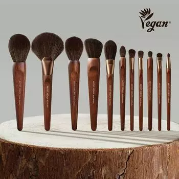 Слишком круто для школы Кисть Artist Vegan Выберите 1 из 11 вариантов Eye Detail Brush