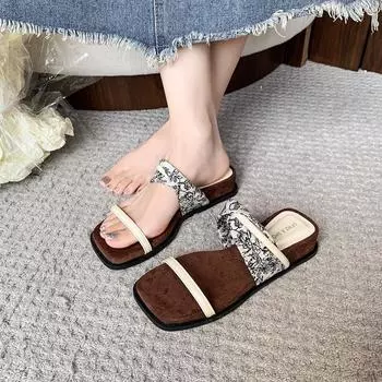 Slope heel one-word slippers for women s summer wear, new design sense, niche with skirt, thick-bottomed cool slippers for women 35