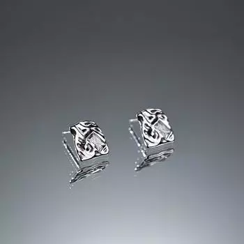 Сложенные серьги-гвоздики Женские летние серьги Niche Design Sense с нерегулярной текстурой жидкости Квадратные геометрические серьги с бриллиантами