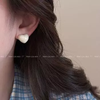 Small and Simple Color Love Heart Stud Earrings Female 2025 New Arrival Best Selling Ear-Caring Silver Pin Earrings Sleep No Need to Take off Earrings Creamy-white-Silver Needle