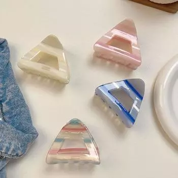 Small Grab Clip Triangle Claw Clip Hollow Acetate Hair Claw Cute Middle Shark Clip Photograph розовый