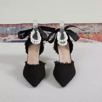 Small high heels women s 2025 winter new French pearl bow one-word buckle with pointed temperament sandals 35 чёрный