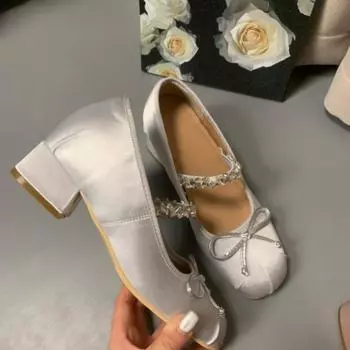 Small inner height increase 7CM thick heel Mary Jane shoes women s fashion rhinestone chain silk ballet shoes 34