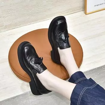 Small leather shoes women s retro Brock carved fringed flats single shoes four seasons 34