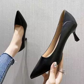 Small size black professional pointed high heels women s thin heel light mouth soft leather large size single shoes work shoes women s large size 34