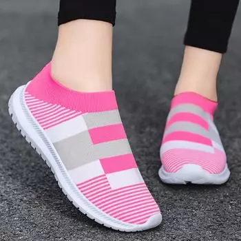 Смешанные цветные вязаные дышащие кроссовки для женщин 2024 года, нескользящая мягкая подошва, повседневные туфли на плоской подошве для женщин, большие размеры, слипоны, носки 35-43 36