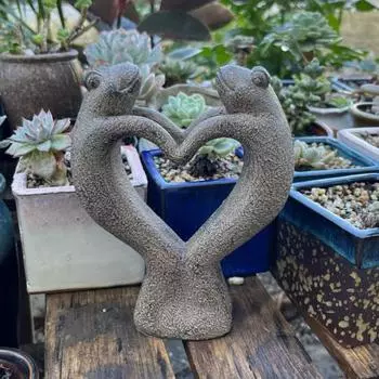 Смешная парная лягушка, скульптура из смолы, устойчивая к ультрафиолетовому излучению, широко используемая романтическая парная скульптура, украшение для сада Frog