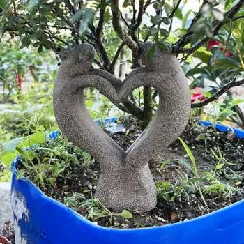 Смешная парочка лягушек украшение смоляная скульптура устойчивая к ультрафиолетовому излучению широко используемая романтическая пара