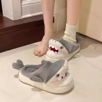 Смешные тапочки с изображением акулы из хлопка, женские домашние тапочки на толстой подошве, зимние новые теплые нескользящие милые плюшевые парные тапочки 2024 года 36-37 бежевый