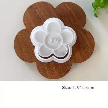 Smiling Flower Cookie Cutter Plastic DIY Fondant Cake Biscuits Mold Birthday Dessert Candy Decoration Mould Pastry Bakeware