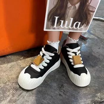 Кроссовки женские маленькие белые туфли 2024 новые осенние повседневные и легкие высокие универсальные кожаные туфли для пап E03 35 чёрный