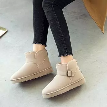 Snow boots women s thickened winter new fashion short tube versatile velvet bread shoes student short boots winter cotton shoes 36