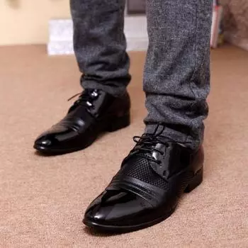 Социальная обувь Мужская деловая мужская официальная обувь с острым носком Весна Осень Джентльмен Повседневная одежда Новая легальная кожа Официальный 38