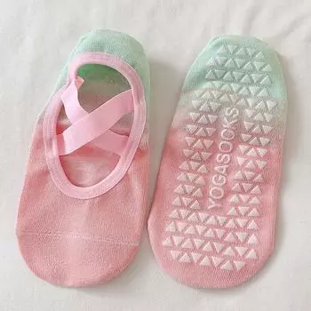 Socks That Will Not Be Lost Gradient Color Yoga Socks Women Summer Thin Pilates Special Non-Slip Fitness Dancing Socks Pink Green