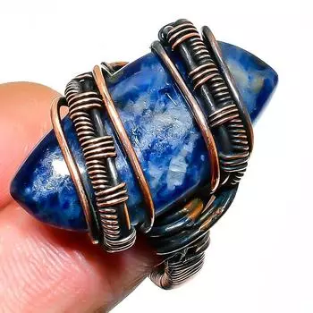 Кольцо из медной проволоки с драгоценным камнем содалит, размер 7