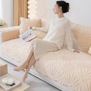 Подушка для дивана Four Seasons Universal Plush Cushion Cream Wind Non-Slip Anti Cat Scratch Cover Sofa Cover Fabric Towel 70x70cm 1pcs