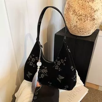 Мягкая ткань черного цвета, таинственная, величественная атмосфера, подходит для самых разных подруг, роскошные и великолепные сумки